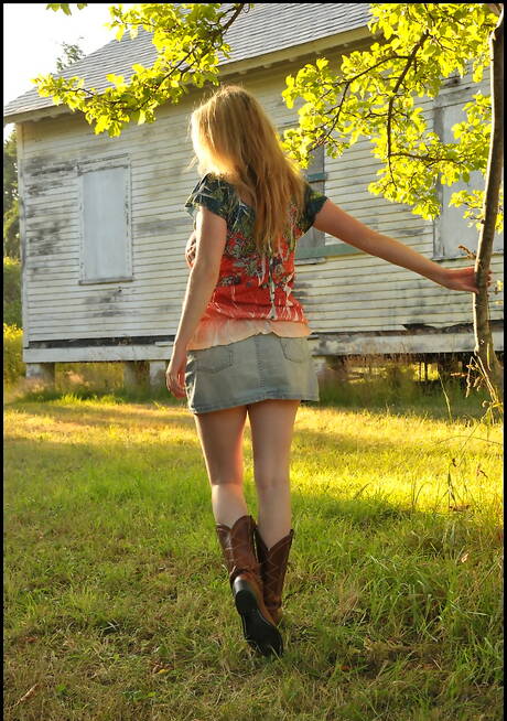 Tight Booty Skirts Pics