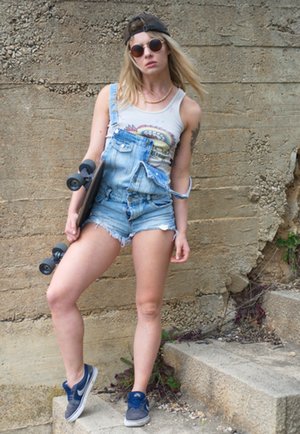 Girl Folio are excited to present you with a picture gallery showcasing Pippa Doll exhibit nice shape